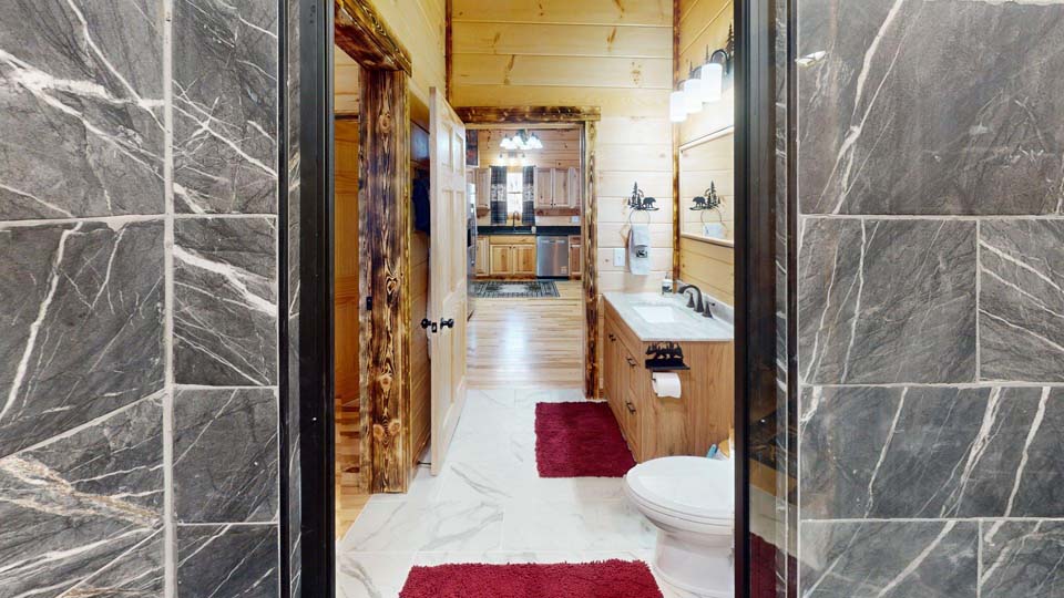 willifeesp-mar26-29 Outdoor lounge chairs arranged for birdwatching and wildlife viewing.